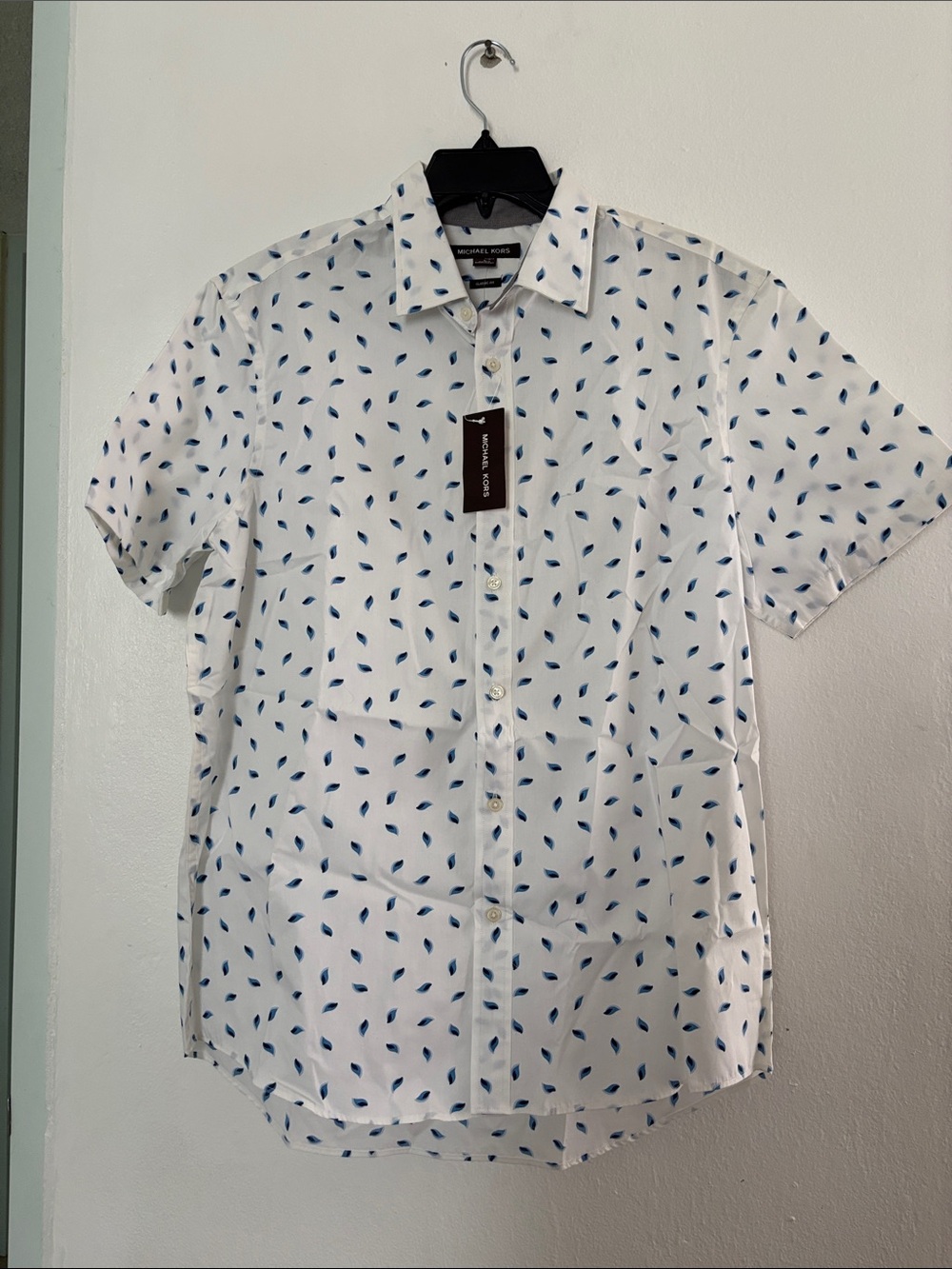 Michael Kors Men’s White Short-Sleeve Button-Up with Blue Leaf Print